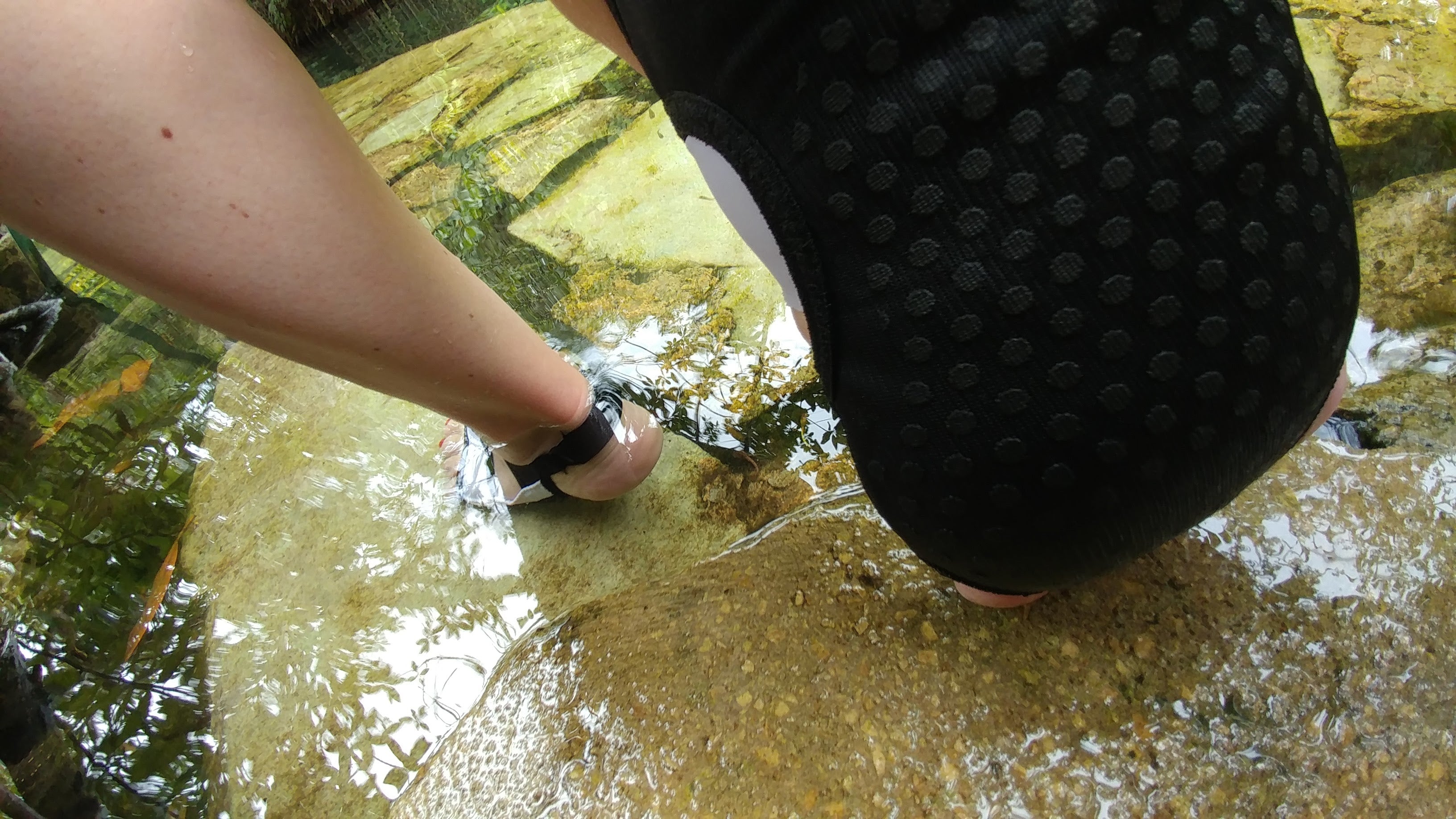 <tc>Dites adieu aux chaussures d'eau : Comment les chaussettes antidérapantes de stabilité révolutionnent la planche à pagaie</tc>