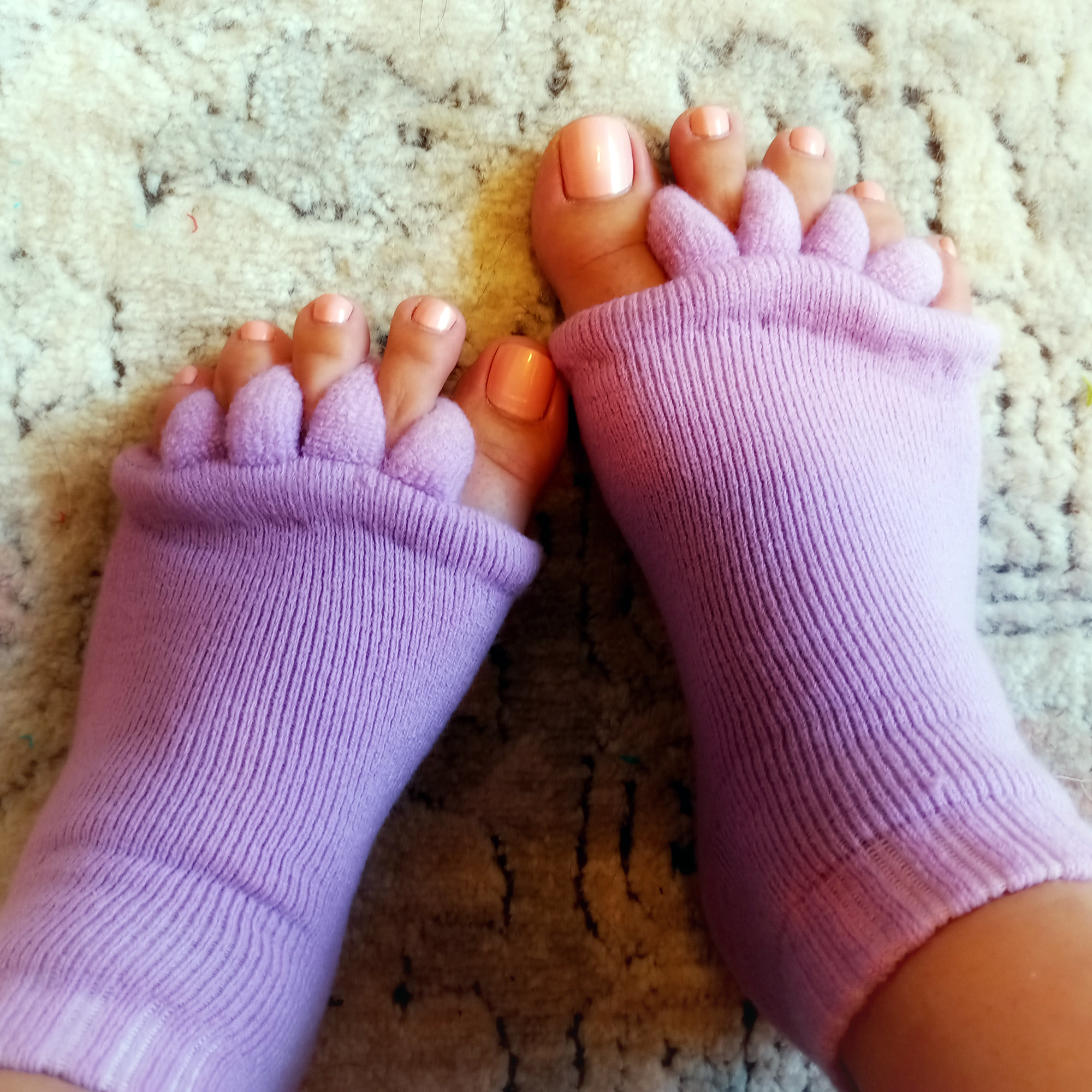 The Original Magic Sox™  Toe Separator Socks for Foot Alignment & Pain  Relief
